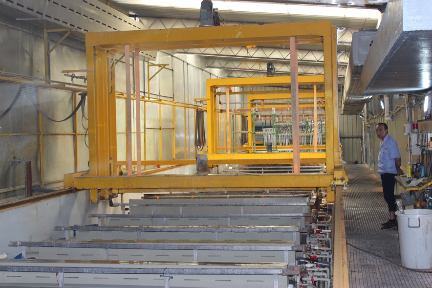 滾鍍工藝與掛鍍工藝優(yōu)缺點(diǎn)對比